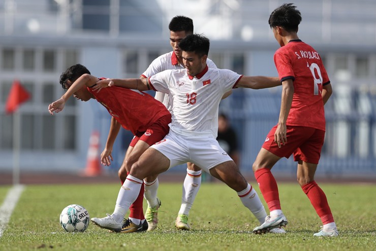 Video bóng đá U23 Việt Nam - U23 Lào: Hiệp hai tưng bừng, khởi đầu suôn sẻ (U23 Đông Nam Á) - 1