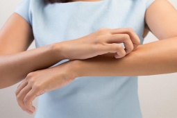 Sức khỏe đời sống - Không thể cảm nhận được cơn đau ở gan, nếu thấy ngứa ở 2 vị trị này coi chừng ung thư "gõ cửa"