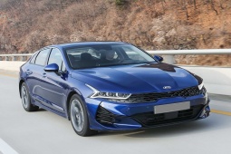 Tin tức ô tô - Giá xe KIA K5 niêm yết và lăn bánh tháng 8/2023, giảm 50% lệ phí trước bạ