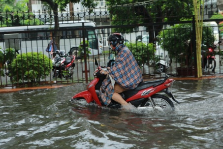 Thời tiết đầu tuần: Mưa to tiếp diễn nhiều nơi ở Bắc Bộ