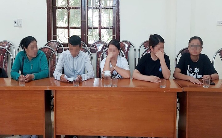 Nhóm “Bông hồng đen” tự ý lấy máu của hàng loạt học sinh