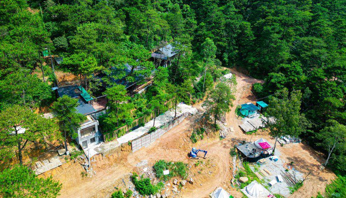 CLIP: Cận cảnh hàng trăm lều lán xâm lấn đất rừng Sóc Sơn - 13