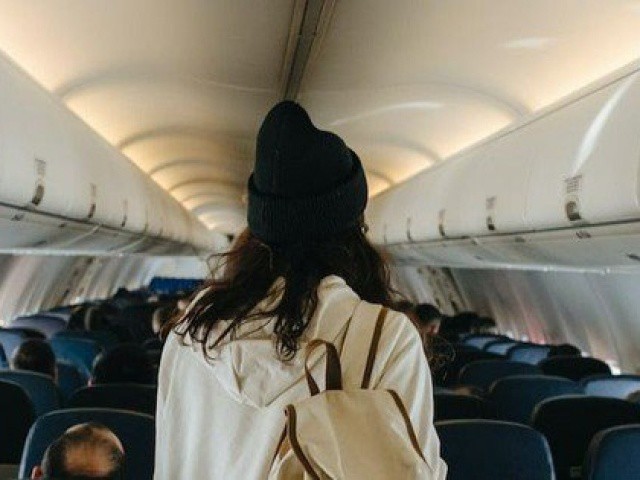 Những thói quen hành khách nên bỏ khi đi máy bay
