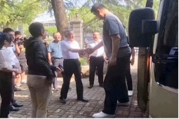 Đàn ông - Bức ảnh về "người khổng lồ" Yao Ming đang gây xôn xao MXH vì điều bất ngờ này