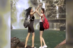 Clip hài hước - Chị em "gặp họa" vì sự ngốc nghếch