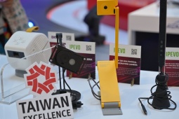 Công nghệ thông tin - Gần 60 sản phẩm công nghệ vừa xuất hiện tại triển lãm này