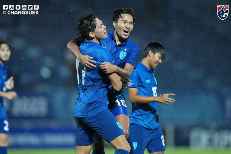 U23 Thái Lan giành vé vào bán kết cực kỳ thuyết phục
