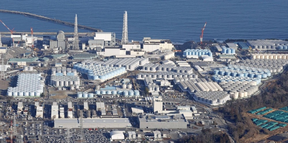 Các bể chứa nước phóng xạ đã qua xử lý tại Nhà máy điện hạt nhân số 1 ở tỉnh Fukushima.