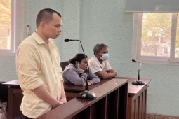 Pháp luật - Bình Dương: Em hại chết anh ruột vì bị bắt dọn hầm cầu