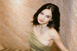 Thời trang - “Bông hồng lai" gây chú ý khi đi thi Miss Universe Vietnam vì quá xinh đẹp