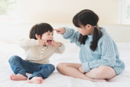 Bạn trẻ - Cuộc sống - Tại sao trong một gia đình lại có đứa con ngoan và đứa con hư?