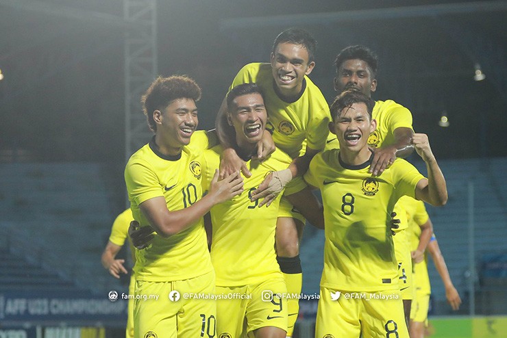 U23 Việt Nam vào bán kết giải ĐNÁ: Báo Malaysia e ngại, báo Indonesia so sánh với Thái Lan - 2