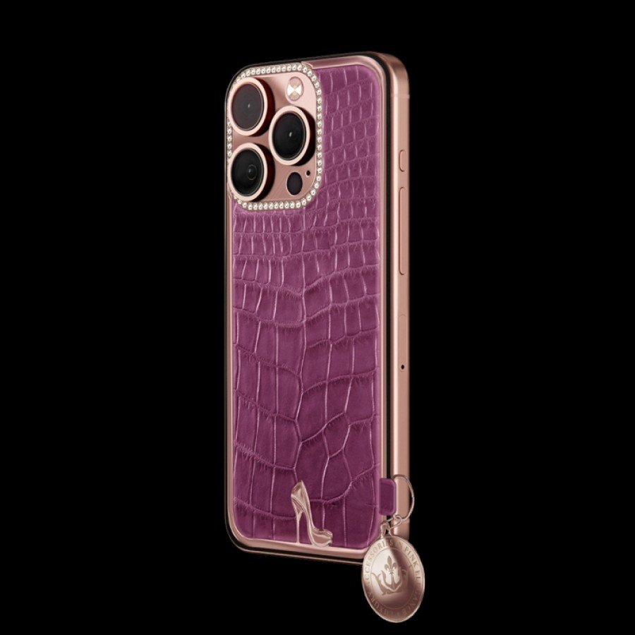 Ra mắt iPhone 15 Pro và Galaxy Z Flip 5 Barbiecore siêu sang, giá hơn 200 triệu - 5