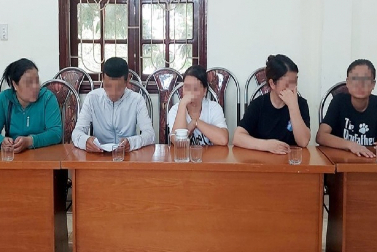 Xử phạt nhóm “Bông hồng đen” tự ý lấy mẫu xét nghiệm học sinh