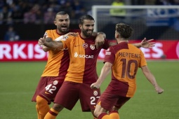 Bóng đá - Nghẹt thở đua vé vòng bảng Cúp C1: Rượt đuổi 5 bàn mãn nhãn, vé "vàng" trong tầm tay