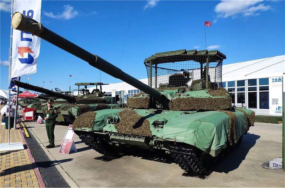 Xe tăng T-90M được trang bị "giáp mũ" kiểu mới