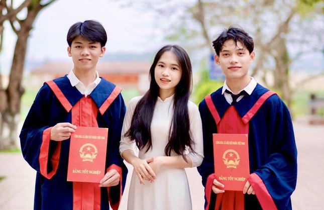 Nam sinh trường làng trúng tuyển ngành học có điểm chuẩn cao nhất Đại học Bách khoa Hà Nội - 2