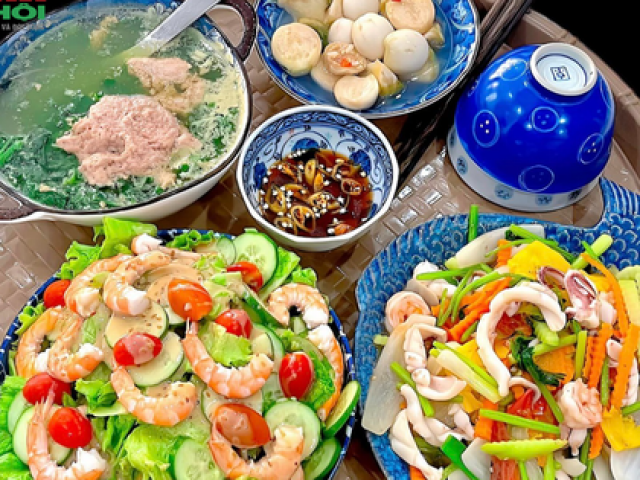 Hơn 50 mâm cơm gia đình ”Việt” ngon miệng lại dễ nấu trong ngày hè