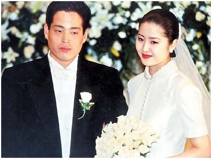Á hậu Hàn Quốc xinh đẹp trong hôn lễ.