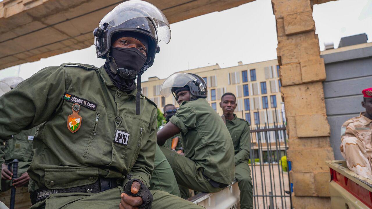 Lực lượng an ninh làm nhiệm vụ ở thủ đô Niamey, Niger.