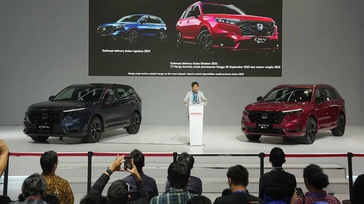 Honda CR-V 2023 vừa ra mắt bị chê giá cao nhưng vẫn "đắt khách" - 2