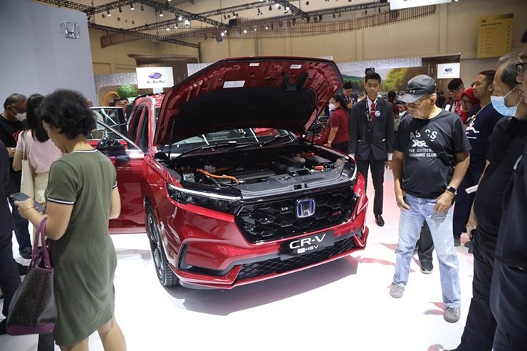Honda CR-V 2023 vừa ra mắt bị chê giá cao nhưng vẫn "đắt khách" - 6