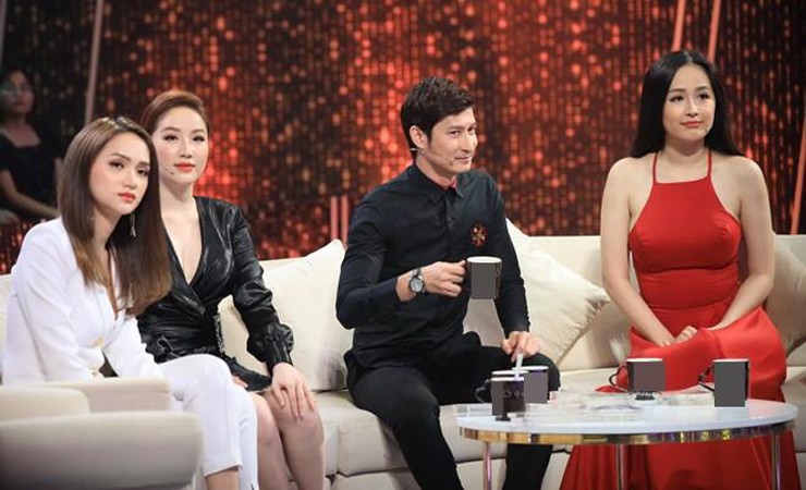 Mai Phương Thúy gây tò mò với loạt ảnh cùng hội bạn thân bằng tuổi - 12