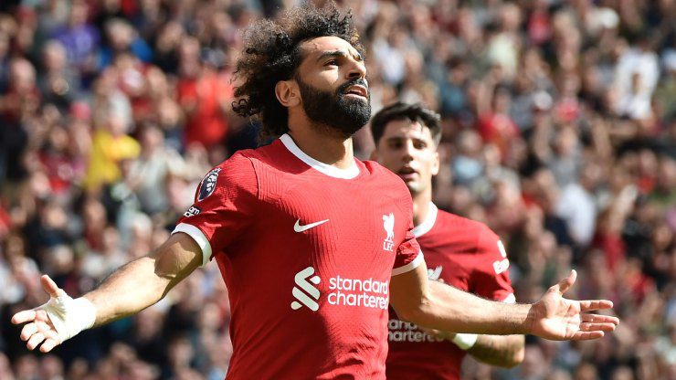 Salah muốn rời Liverpool gia nhập Al Ittihad chấn động NHA, đãi ngộ cao hơn Ronaldo - 2