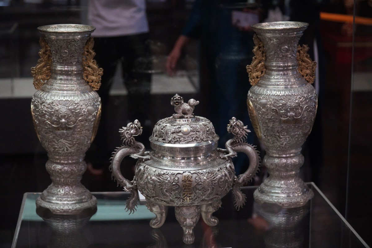 Vào bảo tàng Cung đình tròn 100 tuổi ở Huế, chiêm ngưỡng các bảo vật vô giá - 13