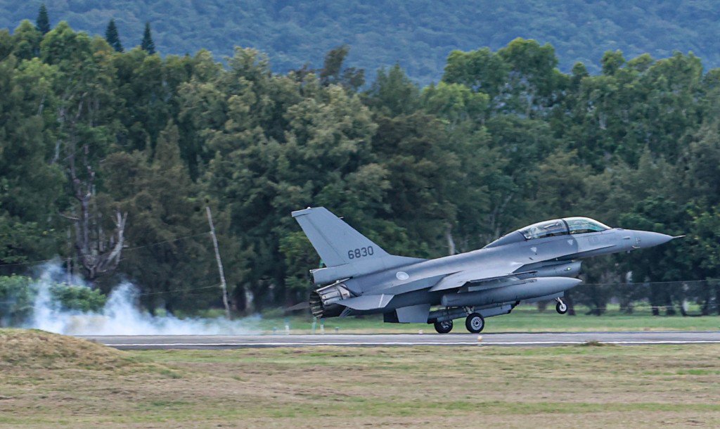 Đảo&nbsp;Đài Loan hiện đang sở hữu các chiến đấu cơ F-16V phiên bản mới nhất.