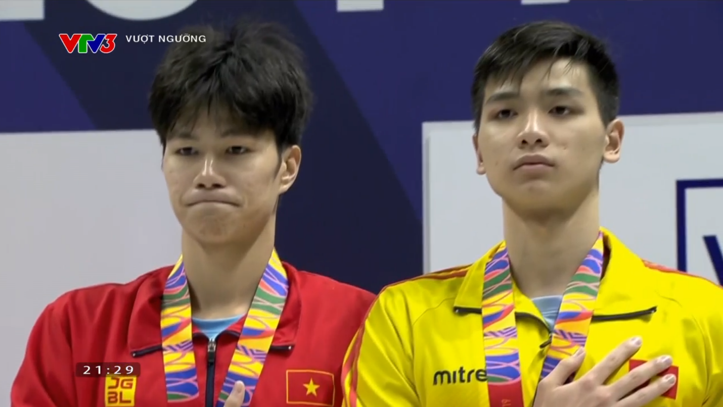 ‘Vượt ngưỡng’: Hành trình lội ngược dòng truyền cảm hứng của thần đồng bơi lội Việt - 1