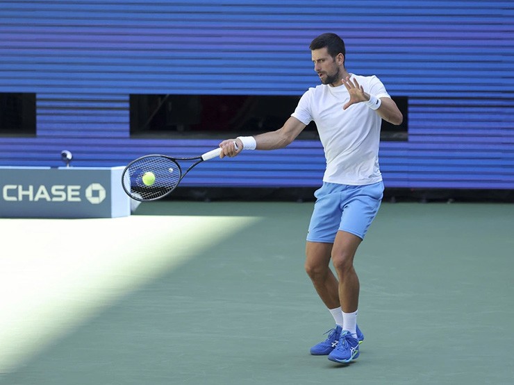 Djokovic thu bộn tiền trong năm 2023