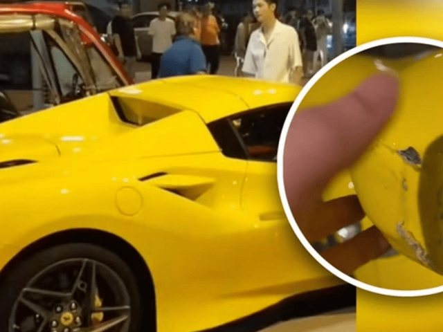Bạn trẻ - Cuộc sống - Người đàn ông định bỏ chạy sau khi làm xước chiếc Ferrari, chủ xe liền có hành động "quân tử"
