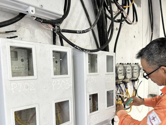 Thị trường - Tiêu dùng - EVN trình 2 kịch bản cấp điện cho năm 2024