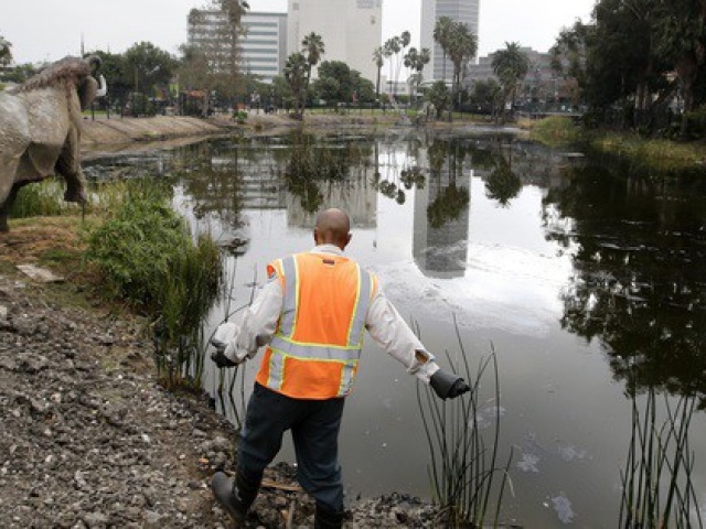 Du lịch - Sự thật rùng mình từ “hồ tử thần” chứa 8 quái vật tuyệt chủng