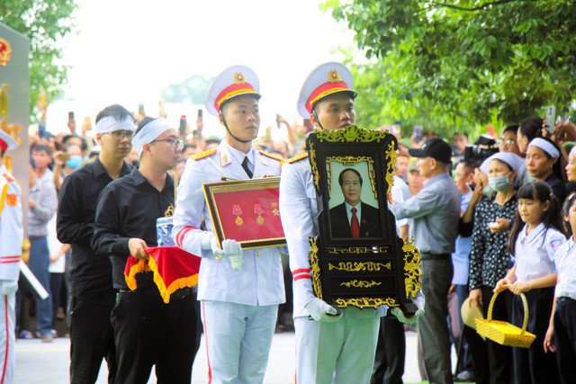 Xúc động hình ảnh tiễn biệt Phó Thủ tướng Lê Văn Thành về đất mẹ - 14
