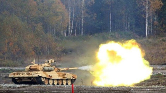 Nigeria mua xe tăng chiến đấu chủ lực T-90 của Nga - 1
