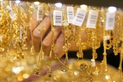 Kinh doanh - Giá vàng hôm nay 26/8: Vàng SJC vượt mốc 68 triệu đồng