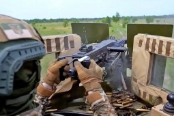 Thế giới - Ukraine giao tranh ác liệt tại tuyến phòng thủ đầu tiên của Nga ở miền nam