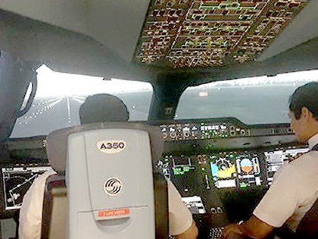 Kinh doanh - Tiết lộ mức lương phi công Vietnam Airlines