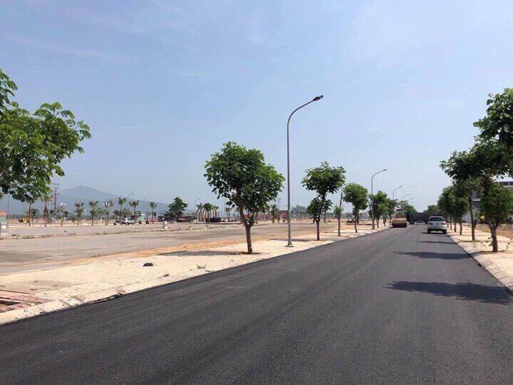 Chọn mua đất nền, đất dự án hay thổ cư ở các vùng ven, xa trung tâm là lựa chọn của nhiều người với số vốn ít