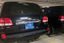 Thị trường - Tiêu dùng - Nóng tuần qua: Đấu giá 20 ô tô công, giá khởi điểm trung bình 125 triệu đồng/xe