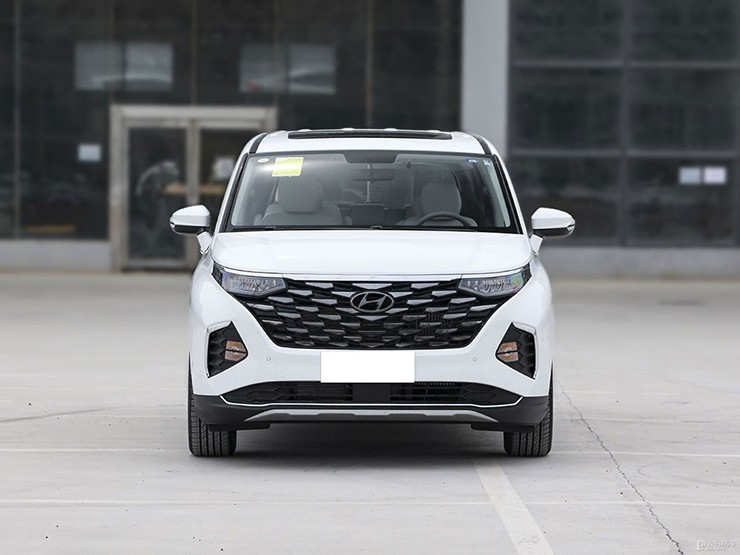 "Tân binh" MPV cỡ trung Hyundai Custo sắp chào sân khách hàng Việt