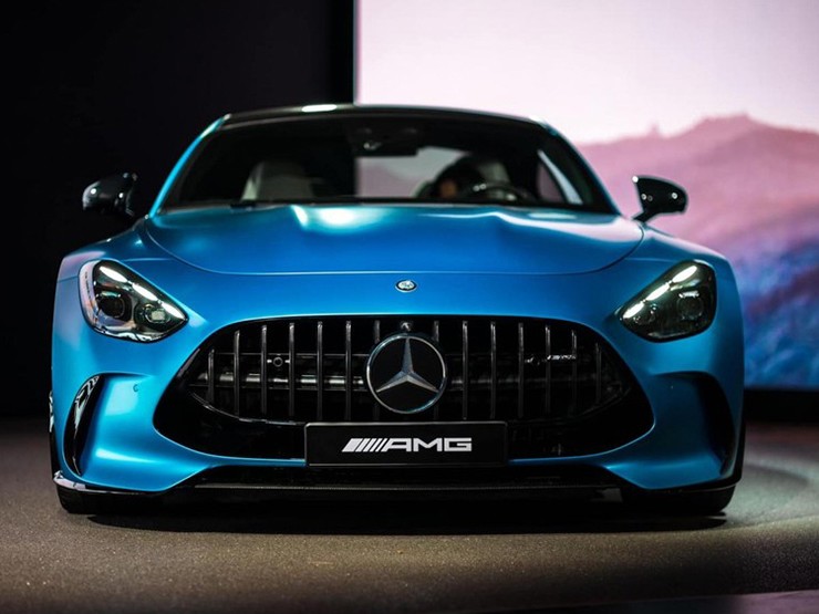 Mercedes-AMG GT phiên bản nâng cấp lộ diện - 3