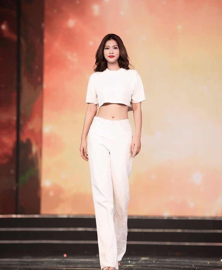 Đoàn Thiên Ân đội vương miện đọ dáng cùng dàn Hoa hậu, Á hậu ở chung kết Miss Grand Vietnam 2023 - 10