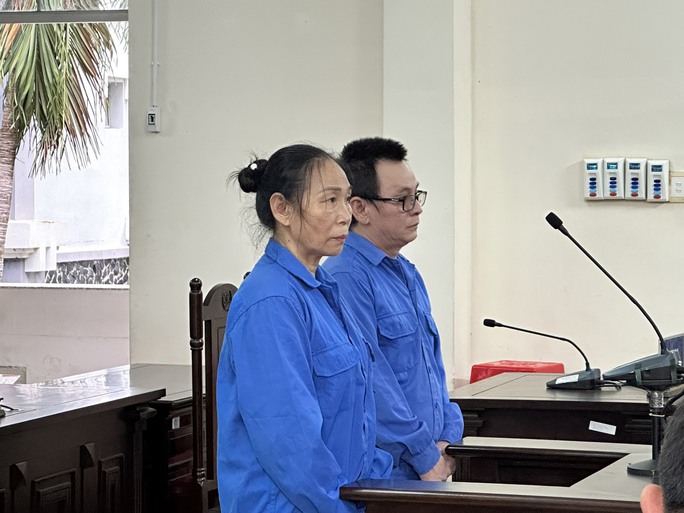 Hai bị cáo tại TAND tỉnh Bà Rịa - Vũng Tàu