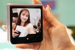 Thời trang Hi-tech - Galaxy Z Flip 5 có xứng để giới trẻ "ăn chơi" không?