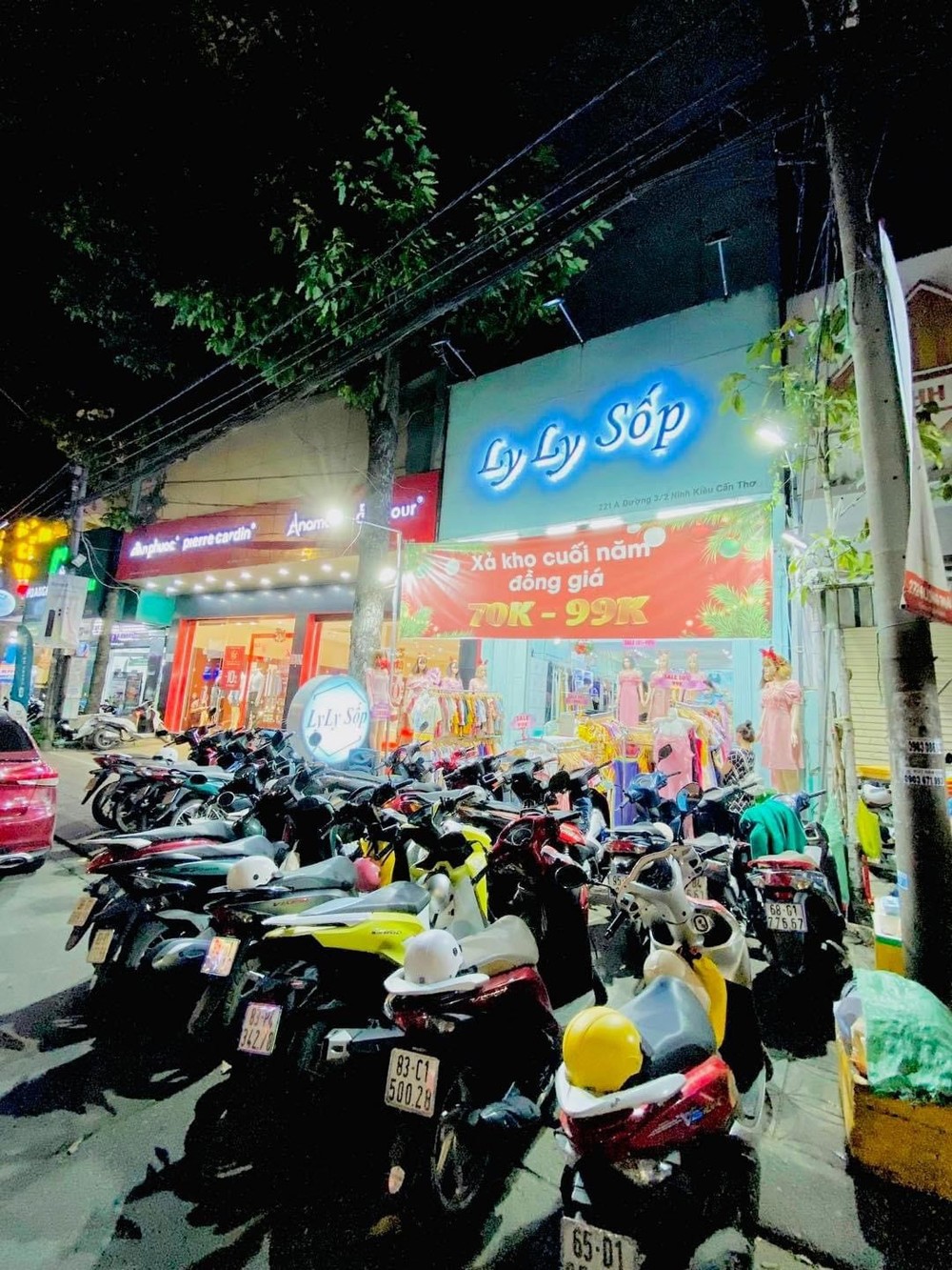 Không khí nhộn nhịp của Ly Ly Sốp mỗi khi tết đến xuân về tại chi nhánh 221A đường 3/2 – Hưng Lợi – Ninh Kiều&nbsp; – Cần Thơ