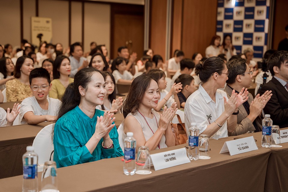 NSND Lan Hương, thành viên ban giám khảo