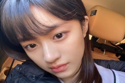 Làm đẹp - Nàng thơ thế hệ mới xứ Hàn đẹp mướt mắt nhờ dưỡng da 7 bước